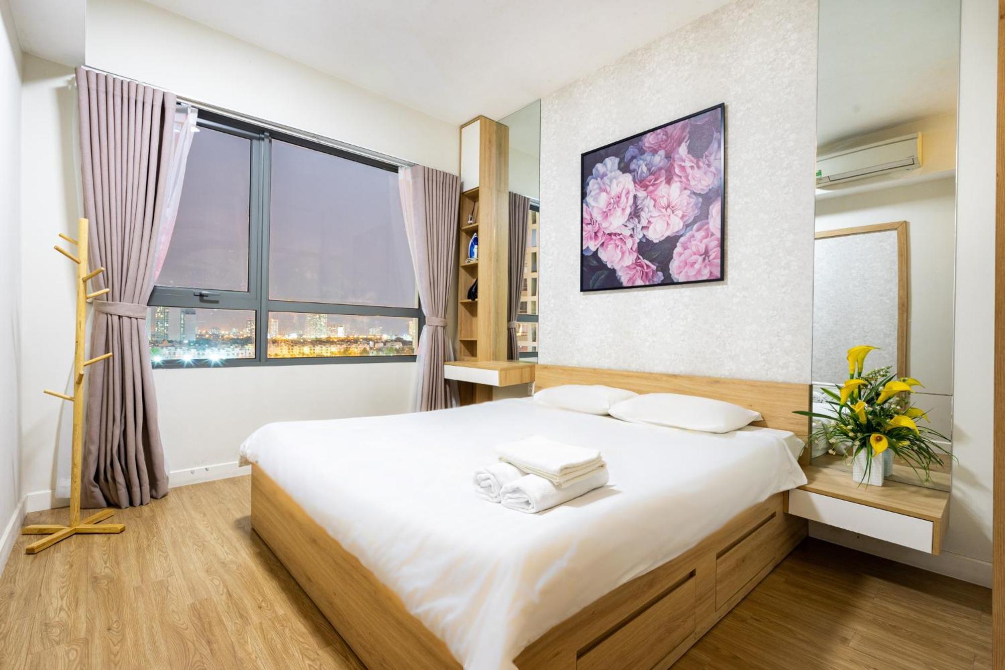Stylist 2 Bedrooms Apartment Ho Chi Minh City Exterior photo