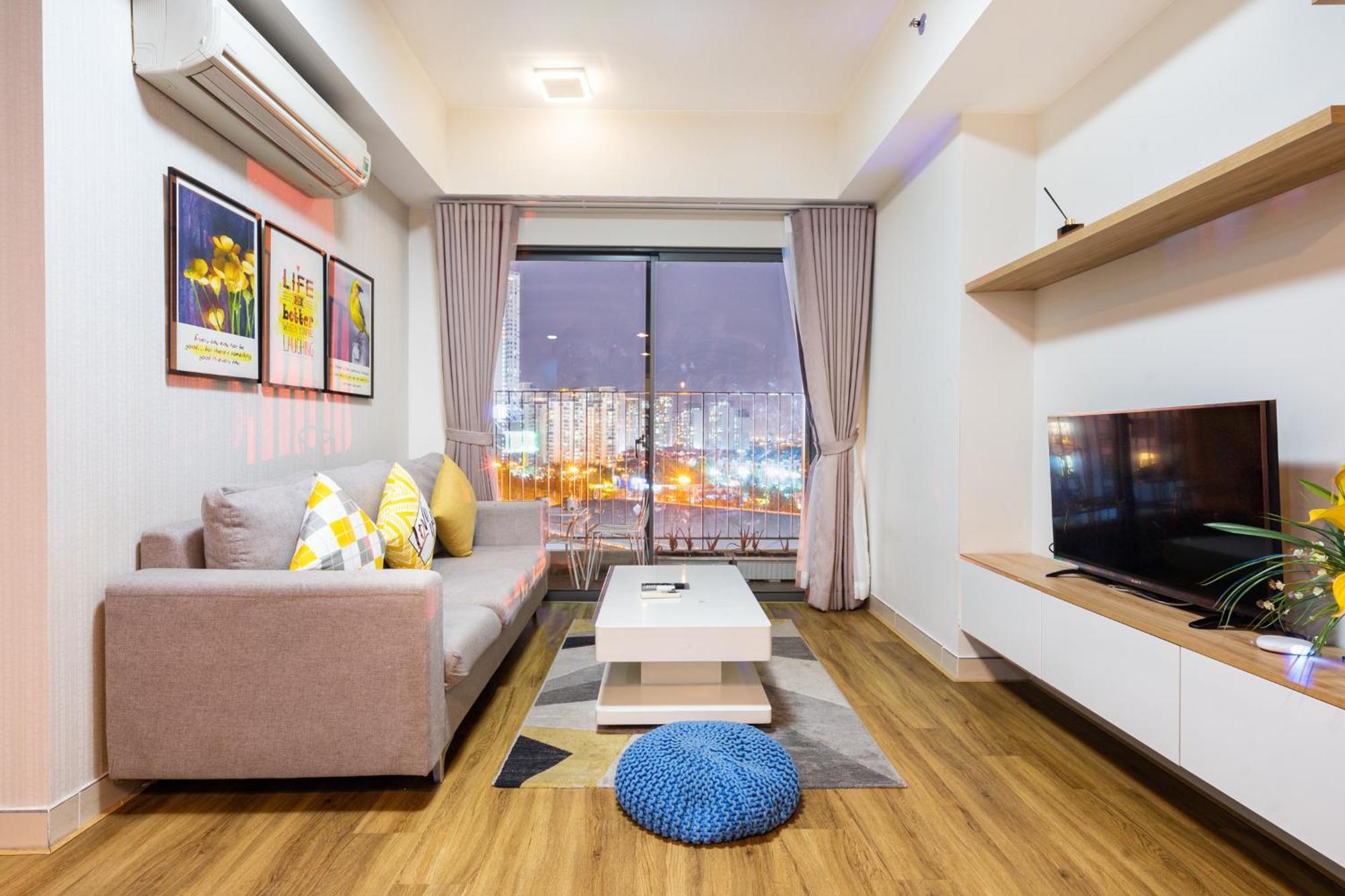 Stylist 2 Bedrooms Apartment Ho Chi Minh City Exterior photo